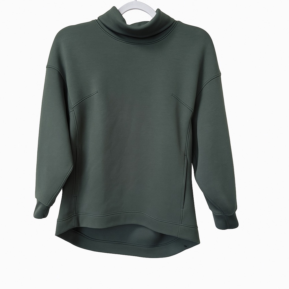 lululemon Forest Green Pullover with kangaroo zipper pockets 
LIKE NEW